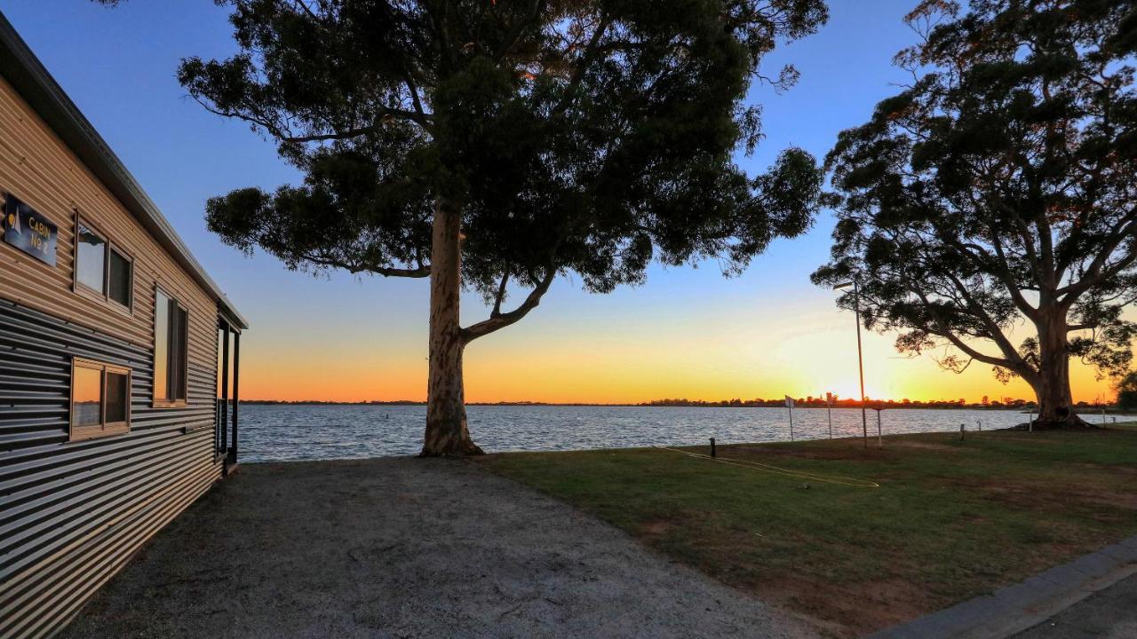 Lake Boga Caravan Park מראה חיצוני תמונה