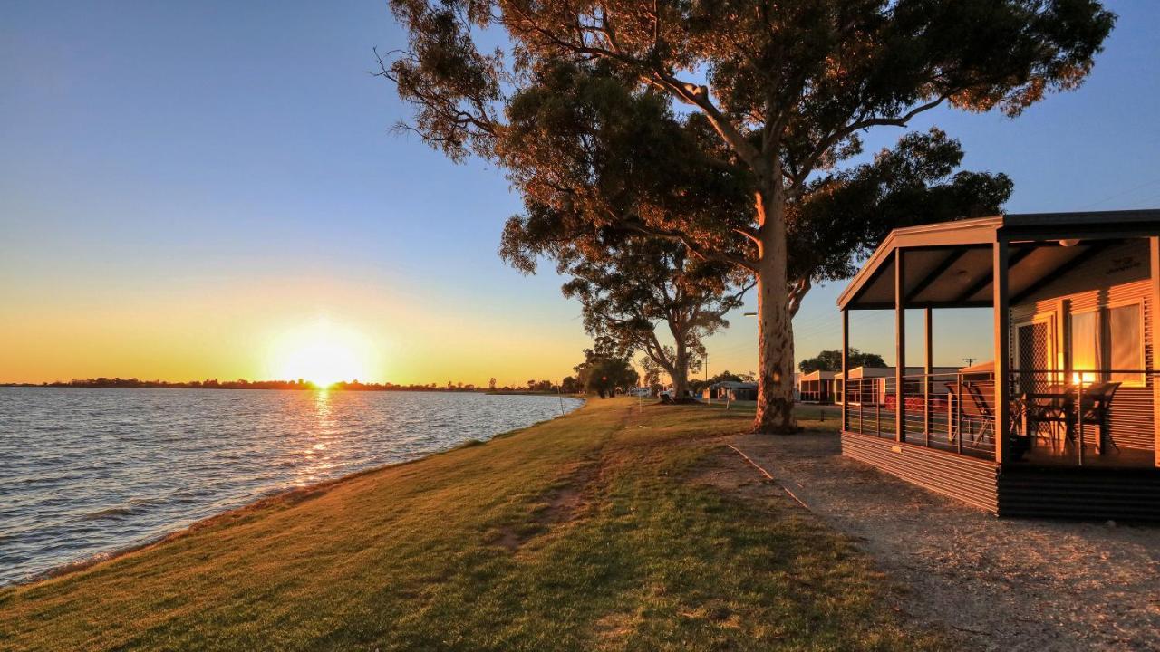 Lake Boga Caravan Park מראה חיצוני תמונה