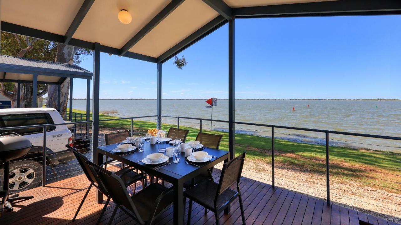 Lake Boga Caravan Park מראה חיצוני תמונה