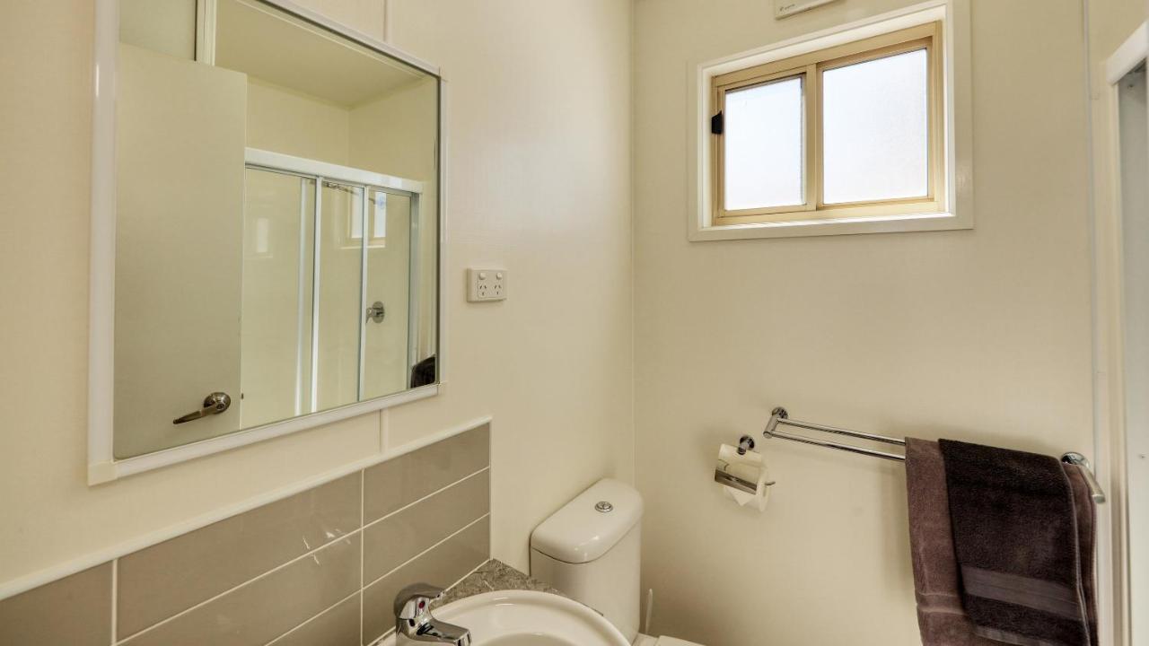 Lake Boga Caravan Park מראה חיצוני תמונה