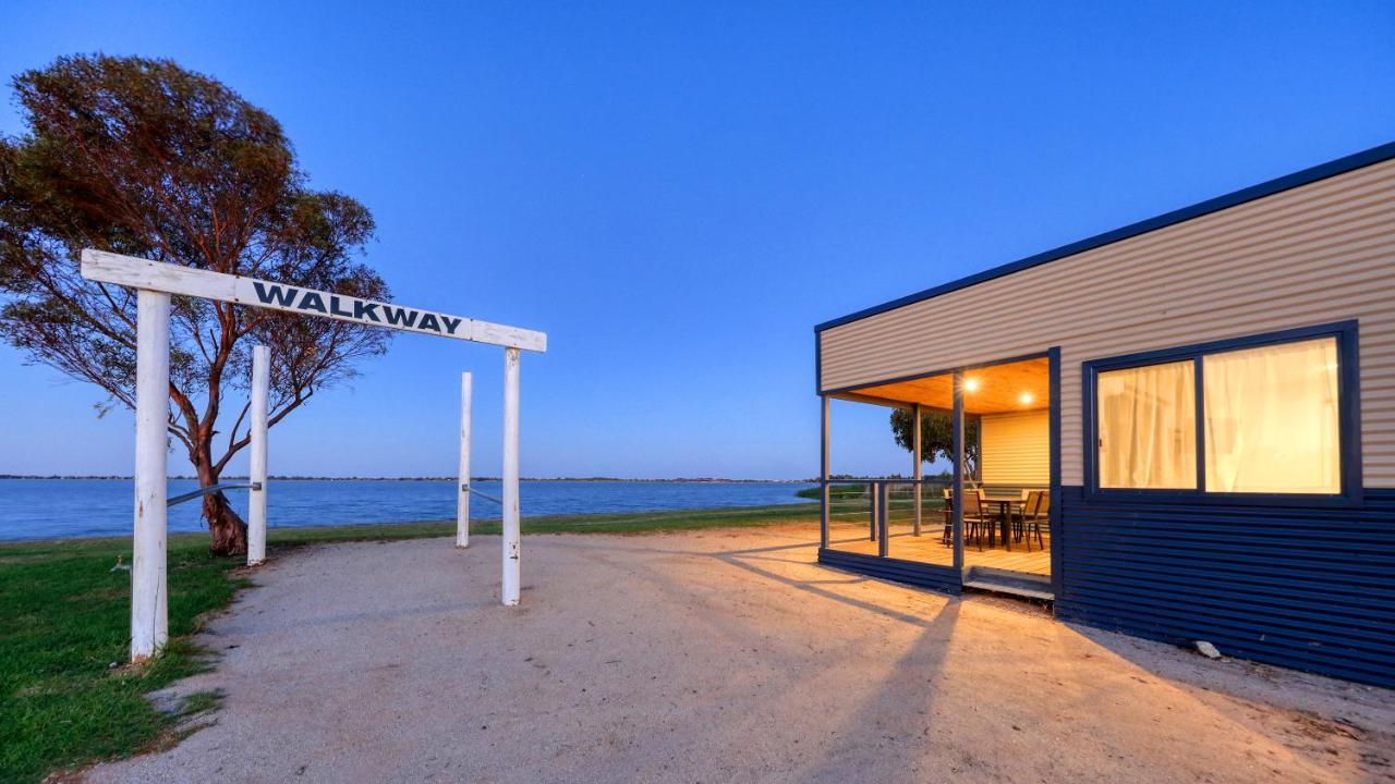 Lake Boga Caravan Park מראה חיצוני תמונה