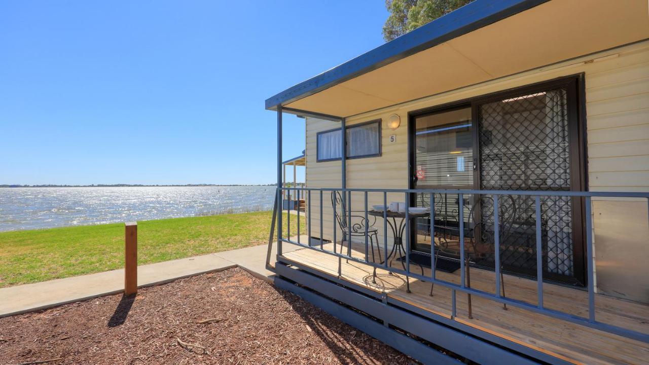 Lake Boga Caravan Park מראה חיצוני תמונה