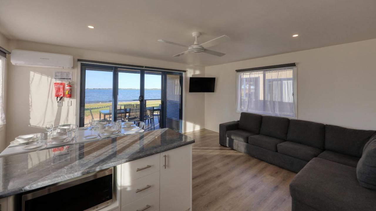 Lake Boga Caravan Park מראה חיצוני תמונה