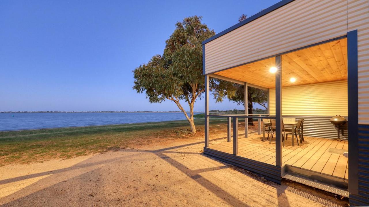 Lake Boga Caravan Park מראה חיצוני תמונה