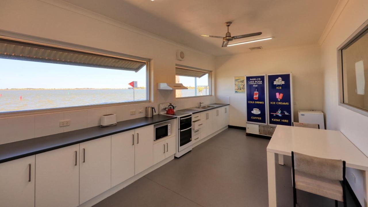 Lake Boga Caravan Park מראה חיצוני תמונה