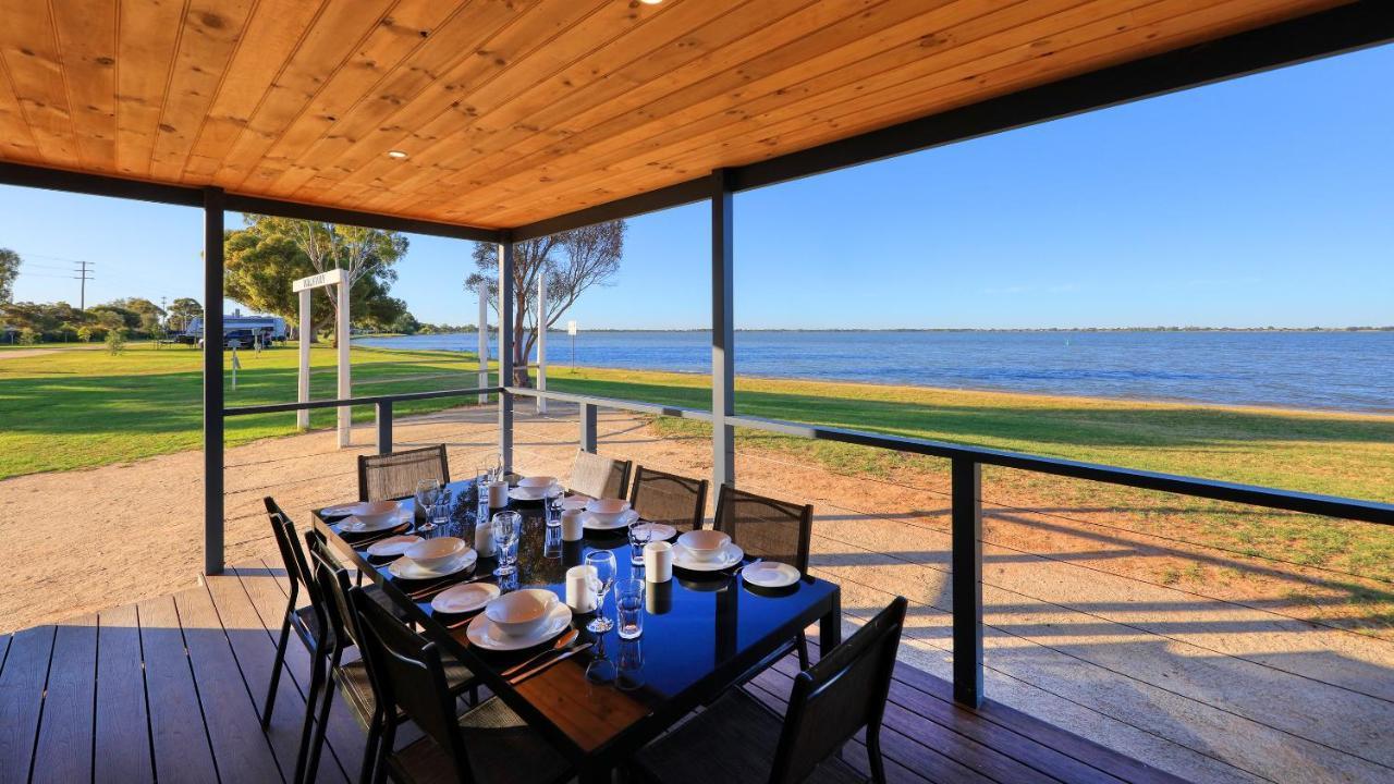 Lake Boga Caravan Park מראה חיצוני תמונה