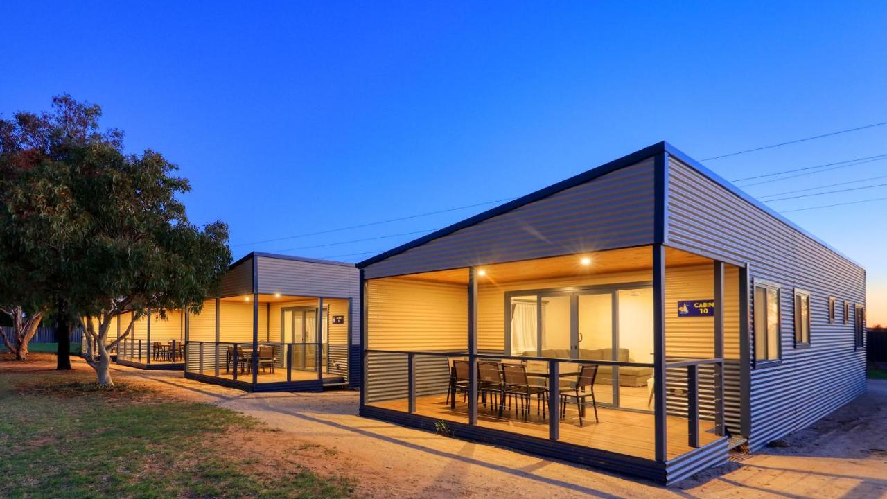Lake Boga Caravan Park מראה חיצוני תמונה