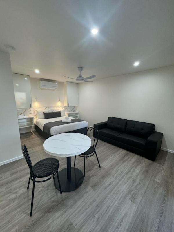Lake Boga Caravan Park מראה חיצוני תמונה