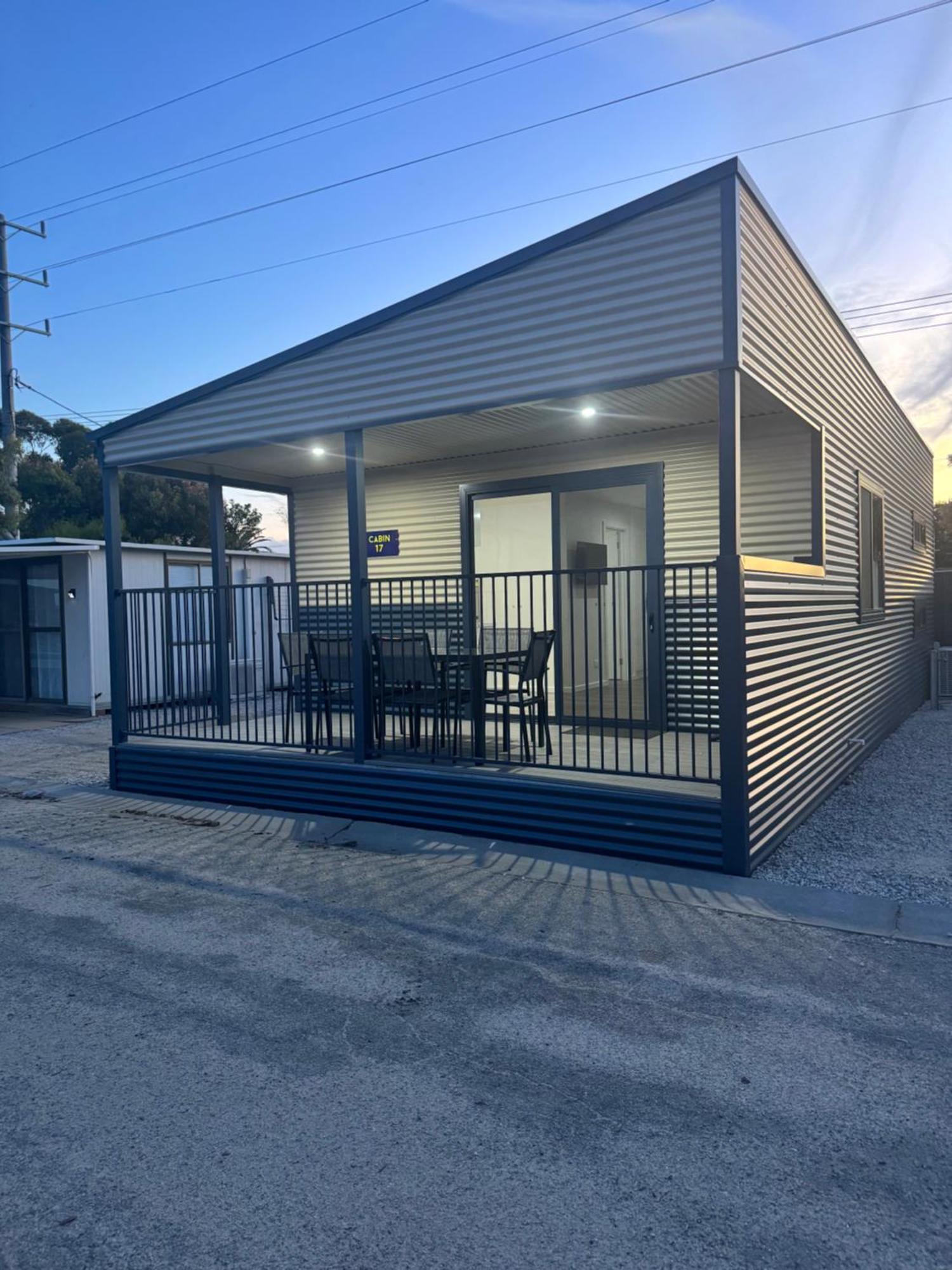 Lake Boga Caravan Park מראה חיצוני תמונה