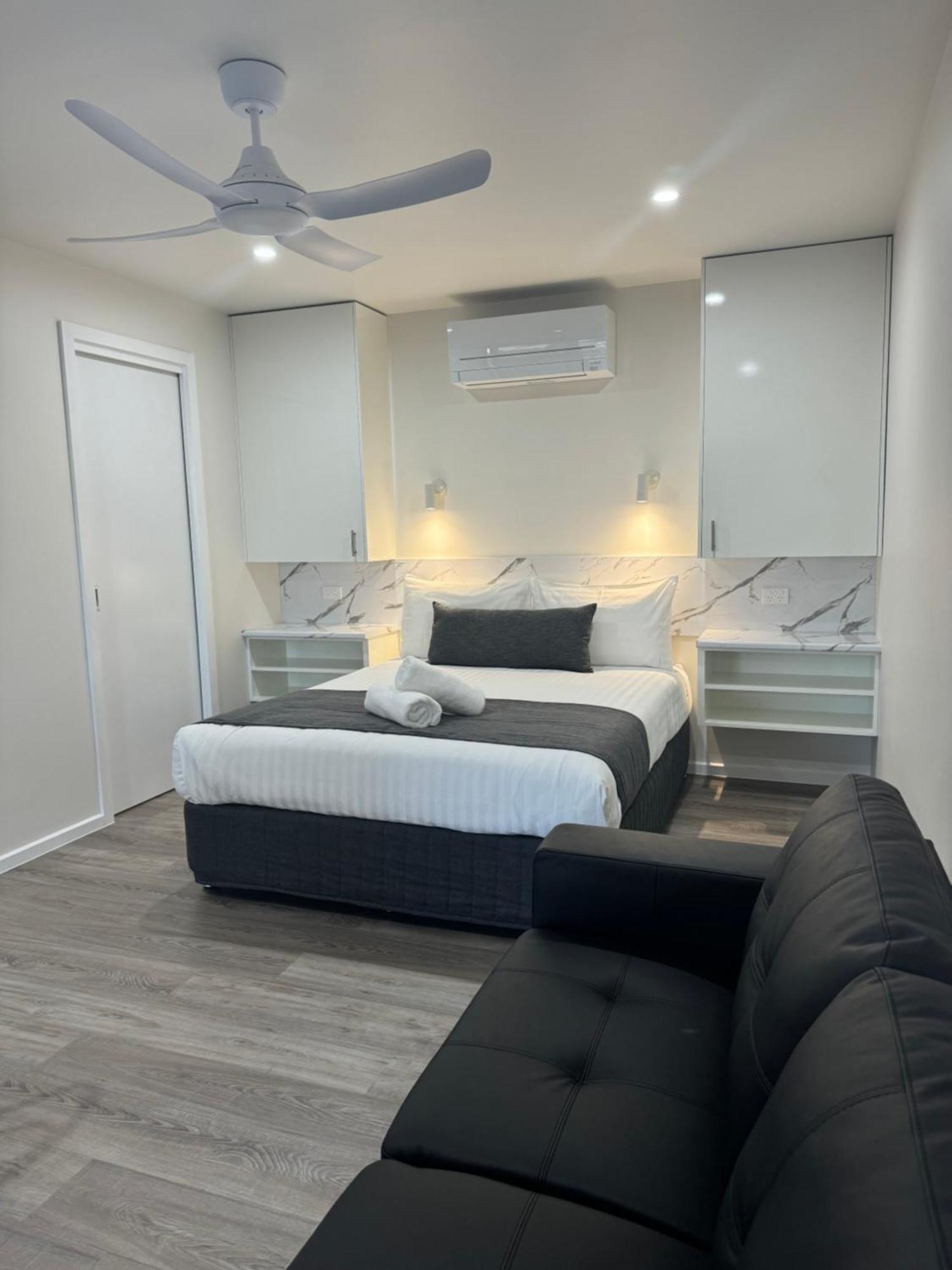 Lake Boga Caravan Park מראה חיצוני תמונה